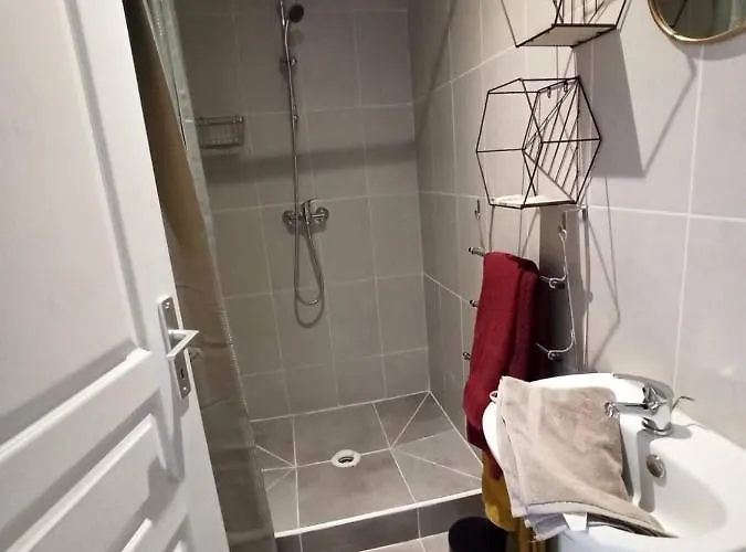 Frühstückspension D'hote Thenon